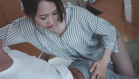 Nện cô bạn bú hồng quá phê luôn Kana Mito